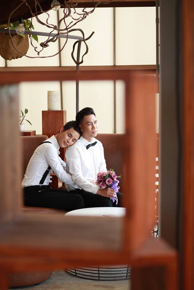 Lộ danh tính cô dâu - chú rể trong đám cưới đồng tính nam ở Kiên Giang mà dân mạng đang rần rần chia sẻ - Ảnh 9. Lộ danh tính cô dâu - chú rể trong đám cưới đồng tính nam ở Kiên Giang mà dân mạng đang rần rần chia sẻ - Ảnh 9.
