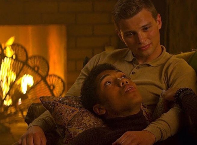 13 phim truyền trình LGBT tuyệt hay mà bạn nên theo dõi ngay bây giờ - Ảnh 1. 13 phim truyền trình LGBT tuyệt hay mà bạn nên theo dõi ngay bây giờ - Ảnh 1.