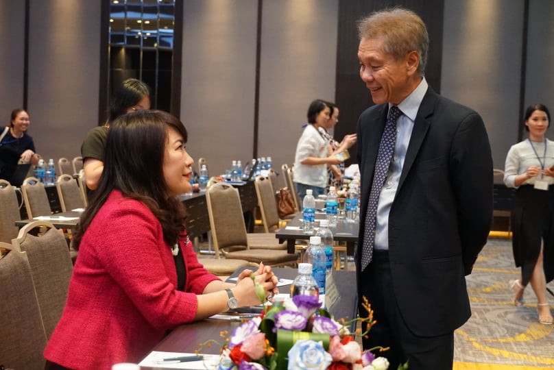 Eximbank đã chốt được lịch tổ chức đại hội lần 2 đúng một tháng sau ngày đại hội lần đầu phải dừng vì không đủ cổ đông tham dự - Ảnh 3. Eximbank đã chốt được lịch tổ chức đại hội lần 2 đúng một tháng sau ngày đại hội lần đầu phải dừng vì không đủ cổ đông tham dự - Ảnh 3.