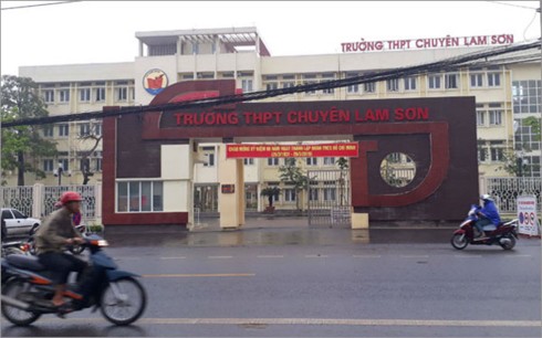Hiệu trưởng trường chuyên Lam Sơn, Thanh Hóa nộp đơn xin từ chức - Ảnh 1.