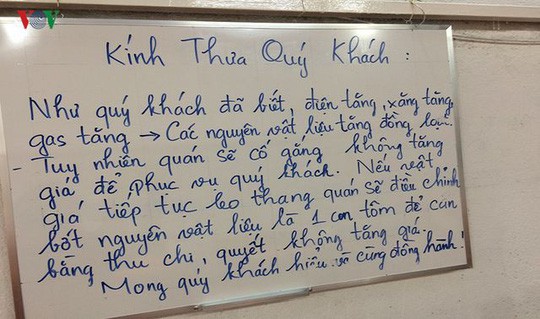 Tâm sự của chủ quán xin bớt 1 con tôm trong tô bún - Ảnh 1.