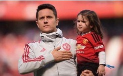 Ander Herrera xúc động trong ngày chia tay Man Utd