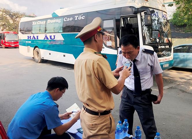 Phát hiện nhiều tài xế xe khách Hà Nội dính ma túy - Ảnh 10. Phát hiện nhiều tài xế xe khách Hà Nội dính ma túy - Ảnh 10.