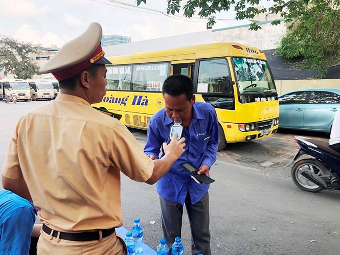 Phát hiện nhiều tài xế xe khách Hà Nội dính ma túy - Ảnh 3. Phát hiện nhiều tài xế xe khách Hà Nội dính ma túy - Ảnh 3.