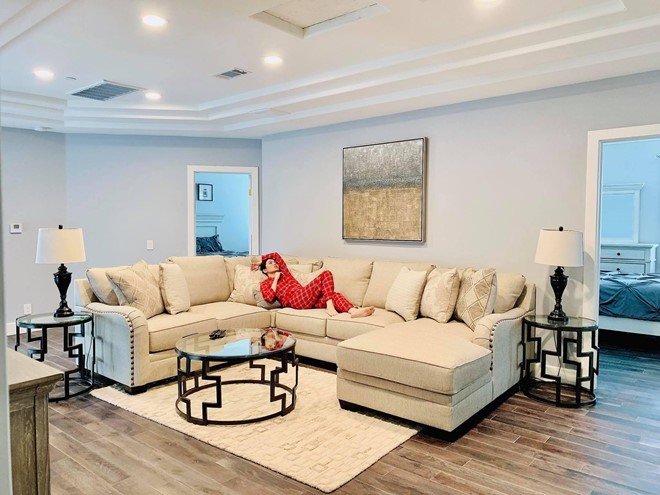 Lóa mắt trước khối tài sản khủng của Lệ Quyên ở tuổi 38 - Ảnh 13. Lóa mắt trước khối tài sản khủng của Lệ Quyên ở tuổi 38 - Ảnh 13.