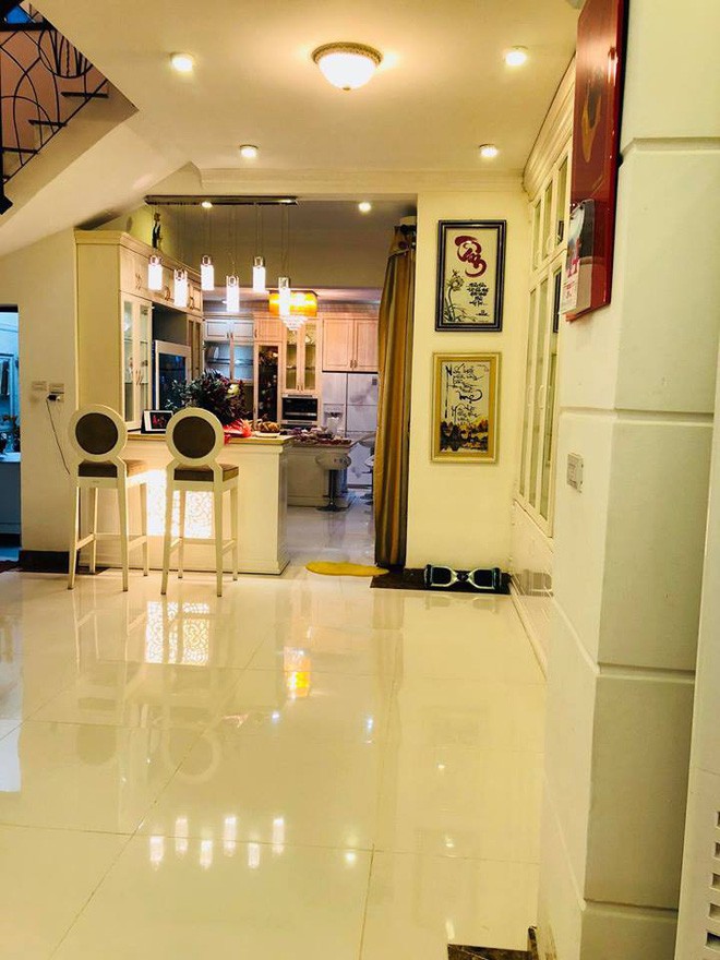 Lóa mắt trước khối tài sản khủng của Lệ Quyên ở tuổi 38 - Ảnh 3. Lóa mắt trước khối tài sản khủng của Lệ Quyên ở tuổi 38 - Ảnh 3.