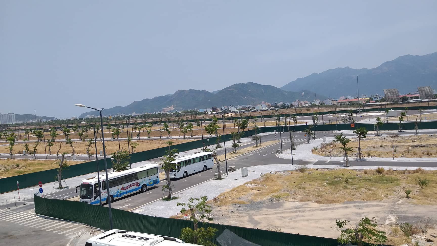 Đề nghị công an xử lí việc mua bán đất sân bay Nha Trang cũ - Ảnh 1. Đề nghị công an xử lí việc mua bán đất sân bay Nha Trang cũ - Ảnh 1.
