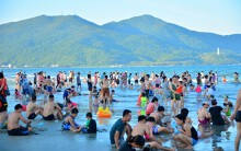Giá tắm nước ngọt 1.000 đồng/người là quá rẻ, Đà Nẵng tính tăng thời gian tới
