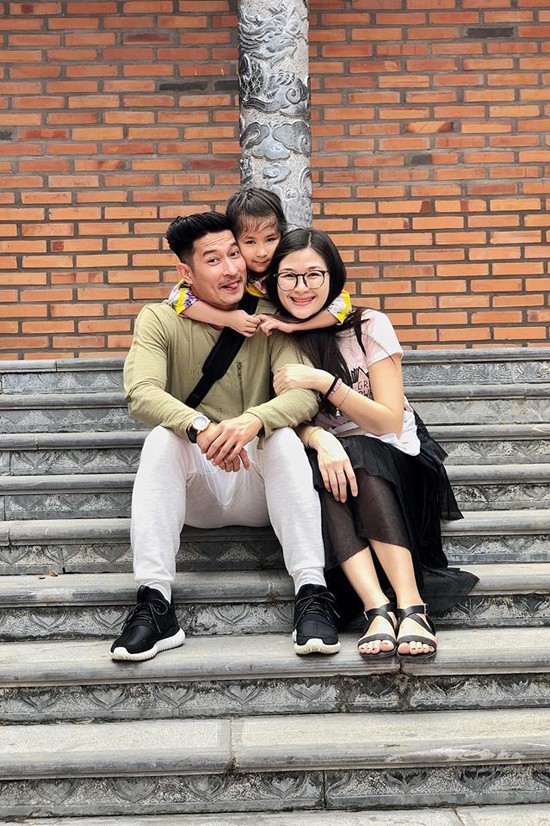 Huy Khánh bảo vệ con gái khi dân mạng nhận xét hỗn láo với bố trên sóng truyền hình - Ảnh 5.