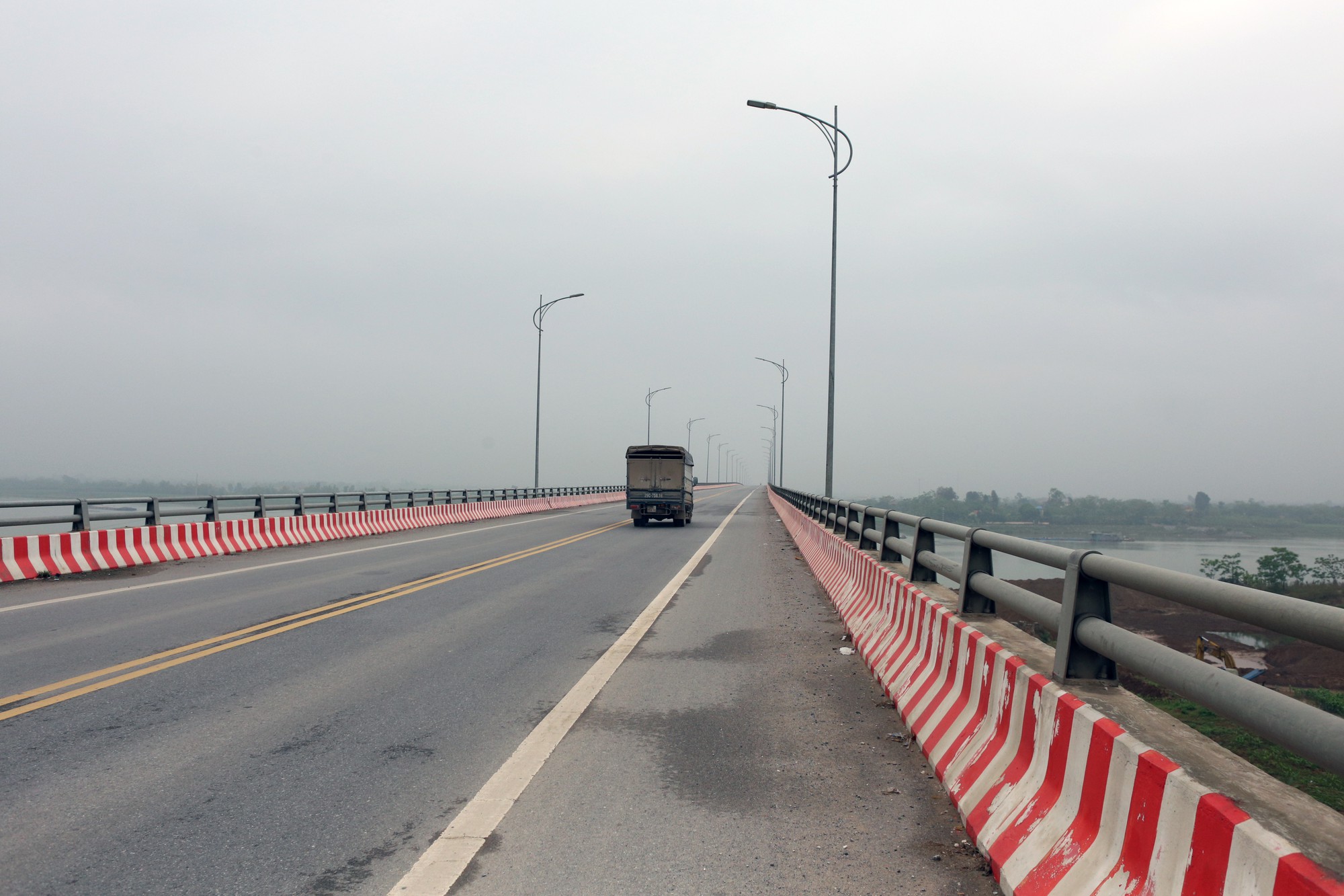 Tìm nhà đầu tư làm BOT cao tốc Bắc - Nam ở... nước ngoài - Ảnh 1.