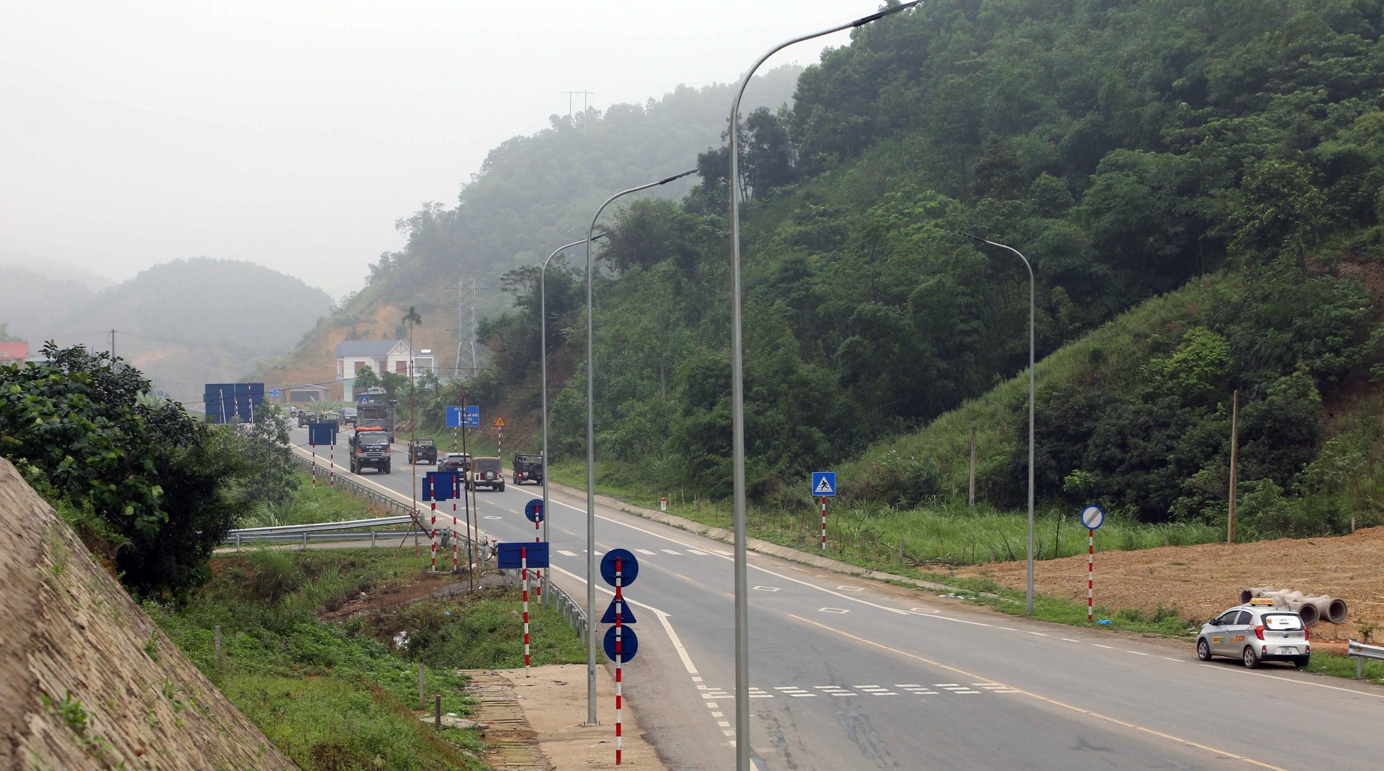BOT Hòa Lạc - Hòa Bình cần hoàn trả đường tỉnh 446? - Ảnh 2.