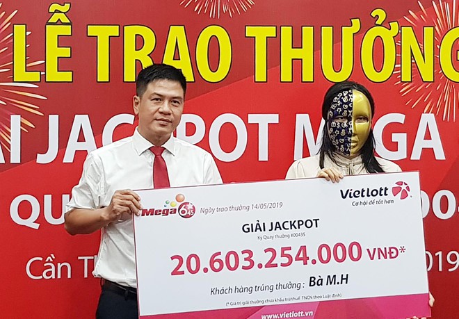 Gia đình kinh doanh mĩ phẩm ở miền Tây 4 lần trúng số độc đắc - Ảnh 1. Gia đình kinh doanh mĩ phẩm ở miền Tây 4 lần trúng số độc đắc - Ảnh 1.