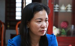 Cô giáo ở Hà Nội phạt nam sinh quỳ trong lớp: 'Tôi quá bất lực với học sinh'