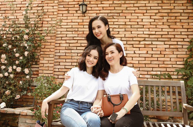 Sao Việt hôm nay (14/5): Ngọc Trinh tỏ tình bạn trai đại gia, Phạm Hương chuẩn bị tái xuất showbiz - Ảnh 9. Sao Việt hôm nay (14/5): Ngọc Trinh tỏ tình bạn trai đại gia, Phạm Hương chuẩn bị tái xuất showbiz - Ảnh 9.