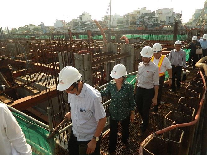 Tân Chủ tịch HĐND TP HCM kiểm tra dự án chống ngập 10.000 tỉ đồng - Ảnh 2. Tân Chủ tịch HĐND TP HCM kiểm tra dự án chống ngập 10.000 tỉ đồng - Ảnh 2.
