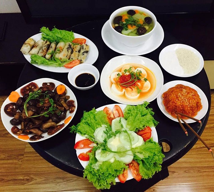 Gợi ý cách nấu mâm cơm chay hoàn hảo cho dịp Đại lễ Phật Đản - Ảnh 1. Gợi ý cách nấu mâm cơm chay hoàn hảo cho dịp Đại lễ Phật Đản - Ảnh 1.