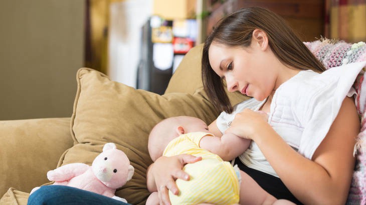 Mẹ trẻ nên ghi nhớ điều này nếu thương và muốn nuôi con bằng sữa mẹ hoàn toàn - Ảnh 2.