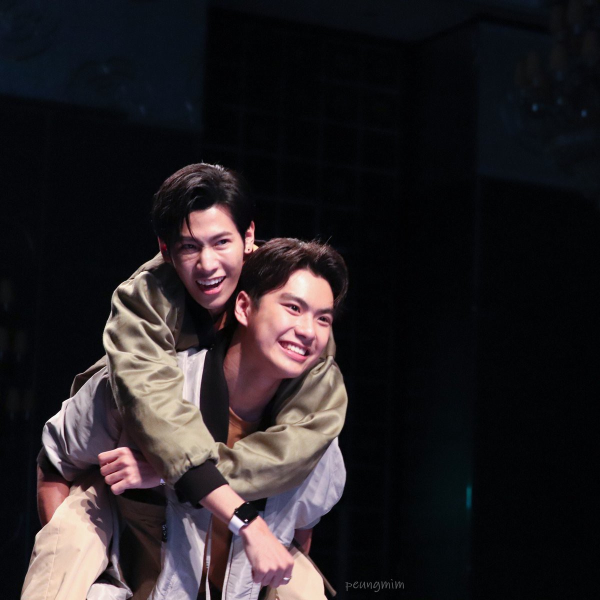 Cộng đồng LGBT thế giới hôm nay (15/5): Mỹ nam Love By Chance du hí ở Hàn Quốc, cặp đôi Thanh Minh tổ chức fanmeeting tại Đài Loan (Trung Quốc) - Ảnh 8. Cộng đồng LGBT thế giới hôm nay (15/5): Mỹ nam Love By Chance du hí ở Hàn Quốc, cặp đôi Thanh Minh tổ chức fanmeeting tại Đài Loan (Trung Quốc) - Ảnh 8.