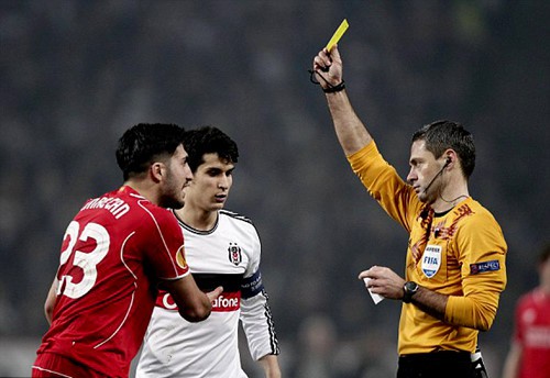 Trọng tài chính trận chung kết Champions League: Hung thần của Liverpool - Ảnh 2.