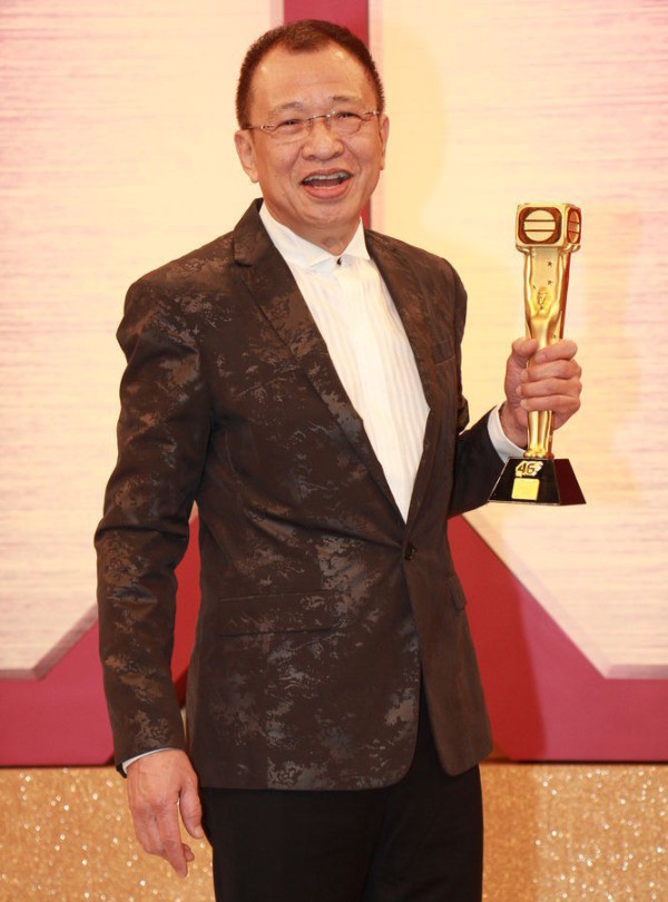 Đại gia ngầm TVB Hứa Thiệu Hùng: Xuất thân danh gia vọng tộc nhưng cả đời trung thành với vai phụ - Ảnh 5. Đại gia ngầm TVB Hứa Thiệu Hùng: Xuất thân danh gia vọng tộc nhưng cả đời trung thành với vai phụ - Ảnh 5.