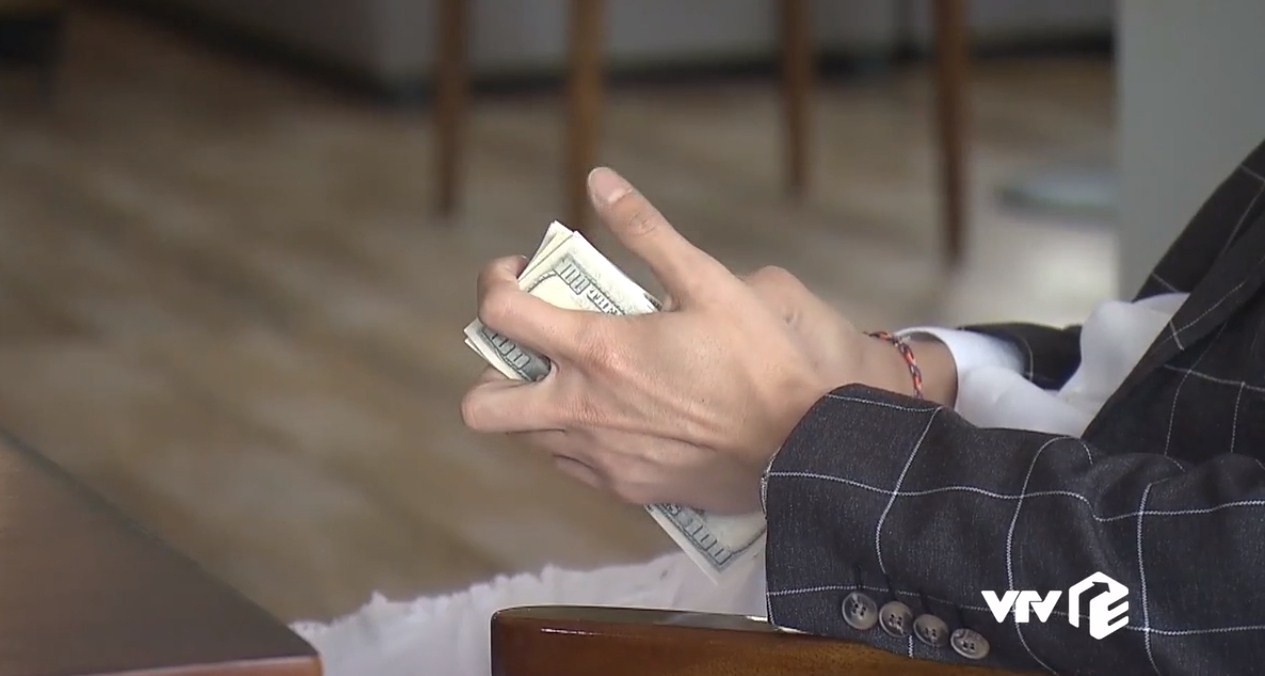 Về nhà đi con tập 23: Thư cay đắng chấp nhận mang danh gái làm tiền có nghề để lấy 1000 USD của Vũ - Ảnh 6.