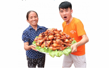 Cụ bà người Việt làm YouTuber, 'gây bão mạng' với kỉ lục hàng triệu lượt xem mỗi ngày