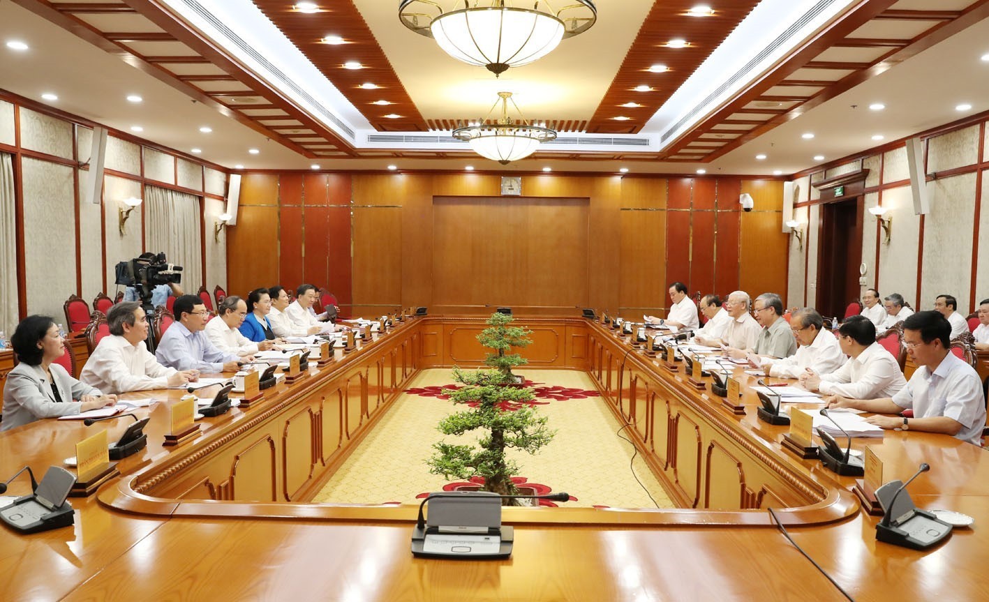 Tổng Bí thư, Chủ tịch nước Nguyễn Phú Trọng chủ trì họp Bộ Chính trị - Ảnh 2. Tổng Bí thư, Chủ tịch nước Nguyễn Phú Trọng chủ trì họp Bộ Chính trị - Ảnh 2.