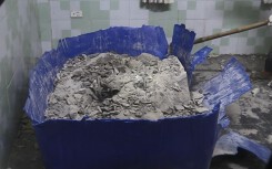Xác định đặc điểm nhận dạng 2 thi thể trong khối bê tông ở Bình Dương