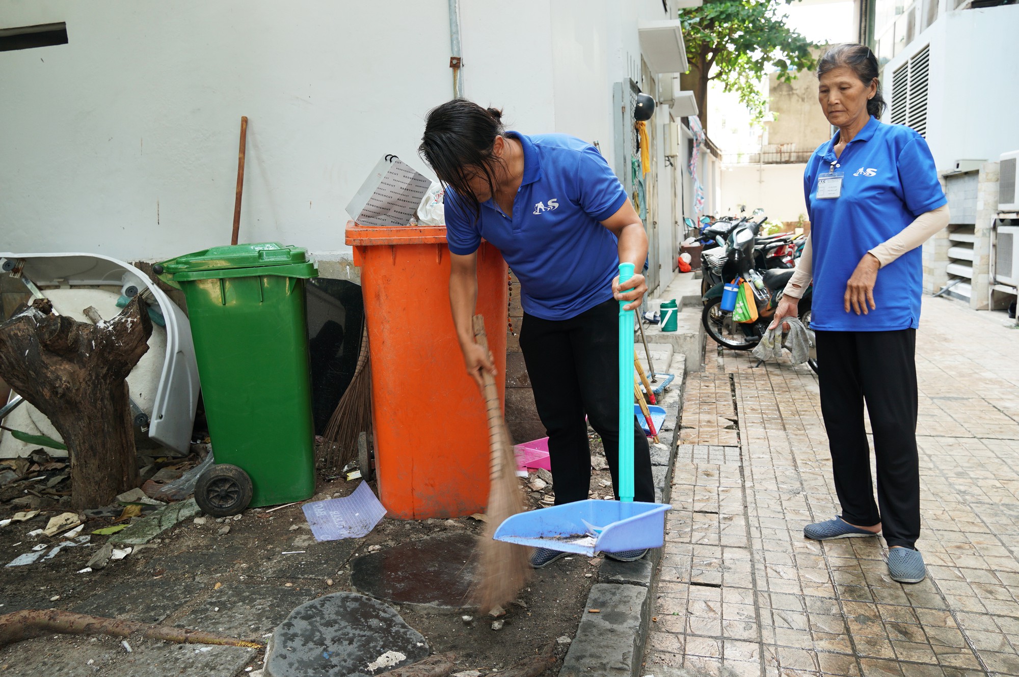 Cuộc sống vất vả mà bình dị của mẹ con nam công nhân trả lại 7.400 USD cho người nước ngoài - Ảnh 7. Cuộc sống vất vả mà bình dị của mẹ con nam công nhân trả lại 7.400 USD cho người nước ngoài - Ảnh 7.