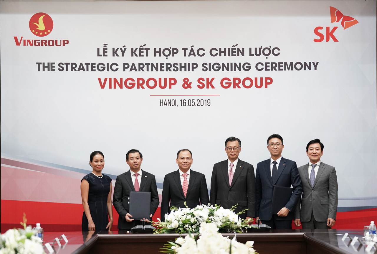 Tập đoàn SK chi 1 tỉ USD mua 6,1% của Vingroup - Ảnh 2. Tập đoàn SK chi 1 tỉ USD mua 6,1% của Vingroup - Ảnh 2.