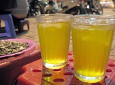 Uống trà đá để giải khát, cẩn thận rước bệnh vào người