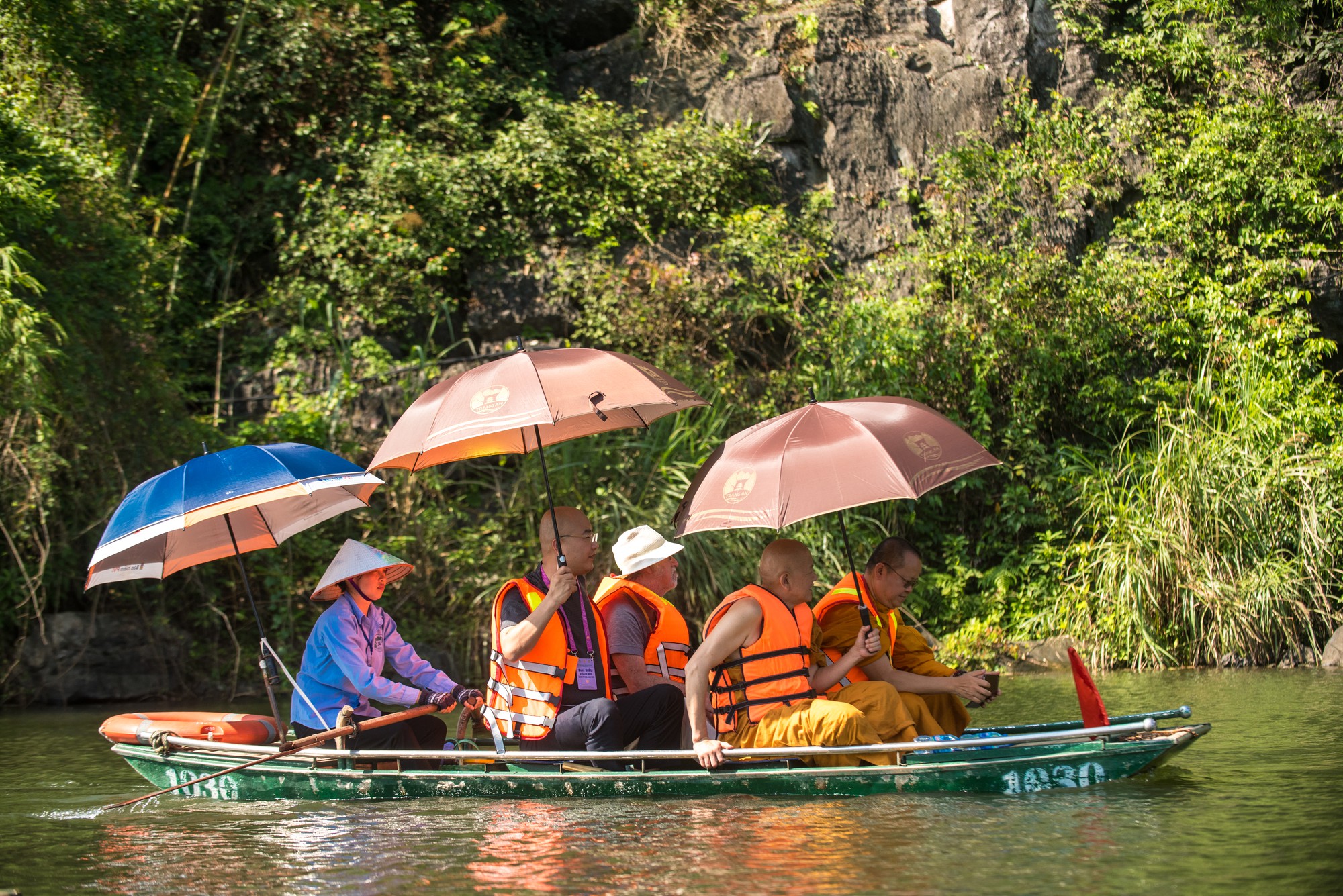 Vì sao các đại biểu quốc tế chọn Ninh Bình, Quảng Ninh, Lào Cai làm điểm đến sau Đại lễ Phật Đản Vesak 2019? - Ảnh 2. Vì sao các đại biểu quốc tế chọn Ninh Bình, Quảng Ninh, Lào Cai làm điểm đến sau Đại lễ Phật Đản Vesak 2019? - Ảnh 2.