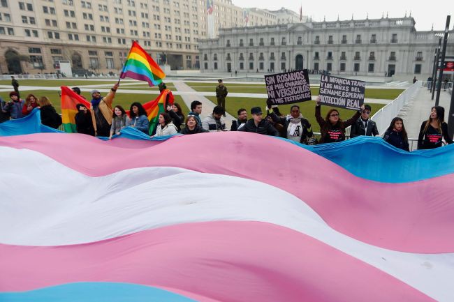 Cộng đồng LGBT thế giới hôm nay (16/5): Cặp đồng tính Đài Loan (Trung Quốc) vẫn lên kế hoạch cho đám cưới ngay cả khi luật pháp chưa quyết định cụ thể - Ảnh 2. Cộng đồng LGBT thế giới hôm nay (16/5): Cặp đồng tính Đài Loan (Trung Quốc) vẫn lên kế hoạch cho đám cưới ngay cả khi luật pháp chưa quyết định cụ thể - Ảnh 2.