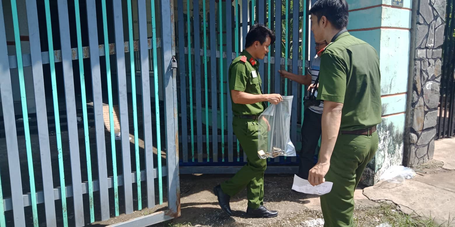 Công an lần tìm dấu vết vụ 2 tử thi trong khối bê tông ở Bình Dương từ rừng cao su bạt ngàn - Ảnh 4.