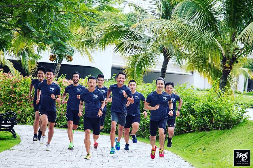 Hàng loạt phương pháp luyện tập mới giúp dân văn phòng  thổi bay bệnh xương khớp  - Ảnh 3.