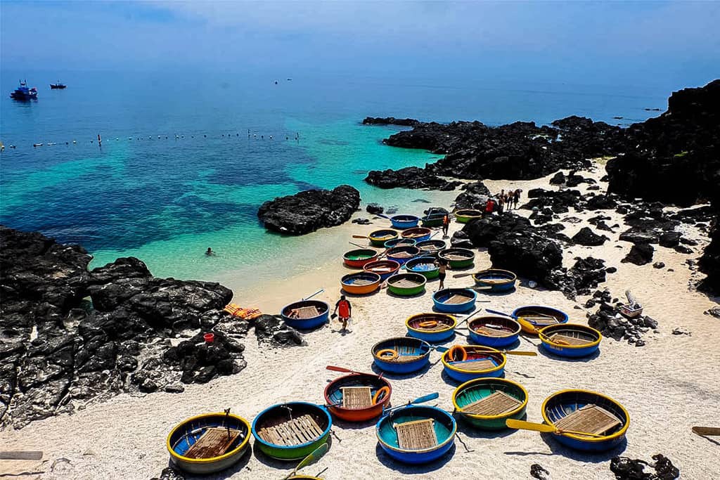 Điểm danh các bãi biển đẹp nhất Việt Nam để cùng hội chị em khám phá trọn mùa hè - Ảnh 2. Điểm danh các bãi biển đẹp nhất Việt Nam để cùng hội chị em khám phá trọn mùa hè - Ảnh 2.
