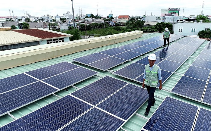 Hướng dẫn đăng kí lắp đặt điện mặt trời trên mái nhà - Ảnh 1. Hướng dẫn đăng kí lắp đặt điện mặt trời trên mái nhà - Ảnh 1.
