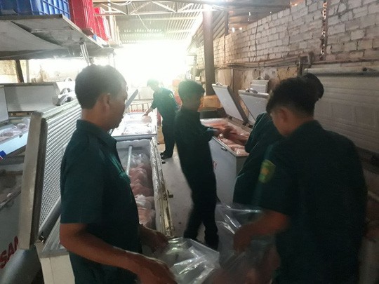 Phát hiện hơn 4 tấn thịt nhiễm dịch tả heo châu Phi tại Đồng Nai - Ảnh 1. Phát hiện hơn 4 tấn thịt nhiễm dịch tả heo châu Phi tại Đồng Nai - Ảnh 1.