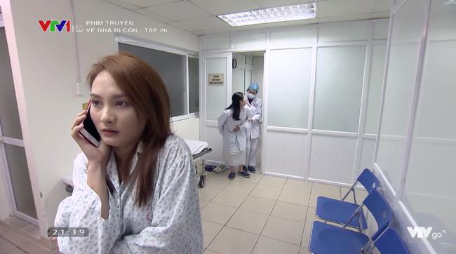 Về nhà đi con tập 26: Vũ ra giá 300 triệu để bồi thường về chuyện cái thai, Anh Thư uất nghẹn lao đến viện giải quyết - Ảnh 13. Về nhà đi con tập 26: Vũ ra giá 300 triệu để bồi thường về chuyện cái thai, Anh Thư uất nghẹn lao đến viện giải quyết - Ảnh 13.