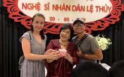 Dàn sao Việt tưng bừng mừng sinh nhật NSND Lệ Thủy