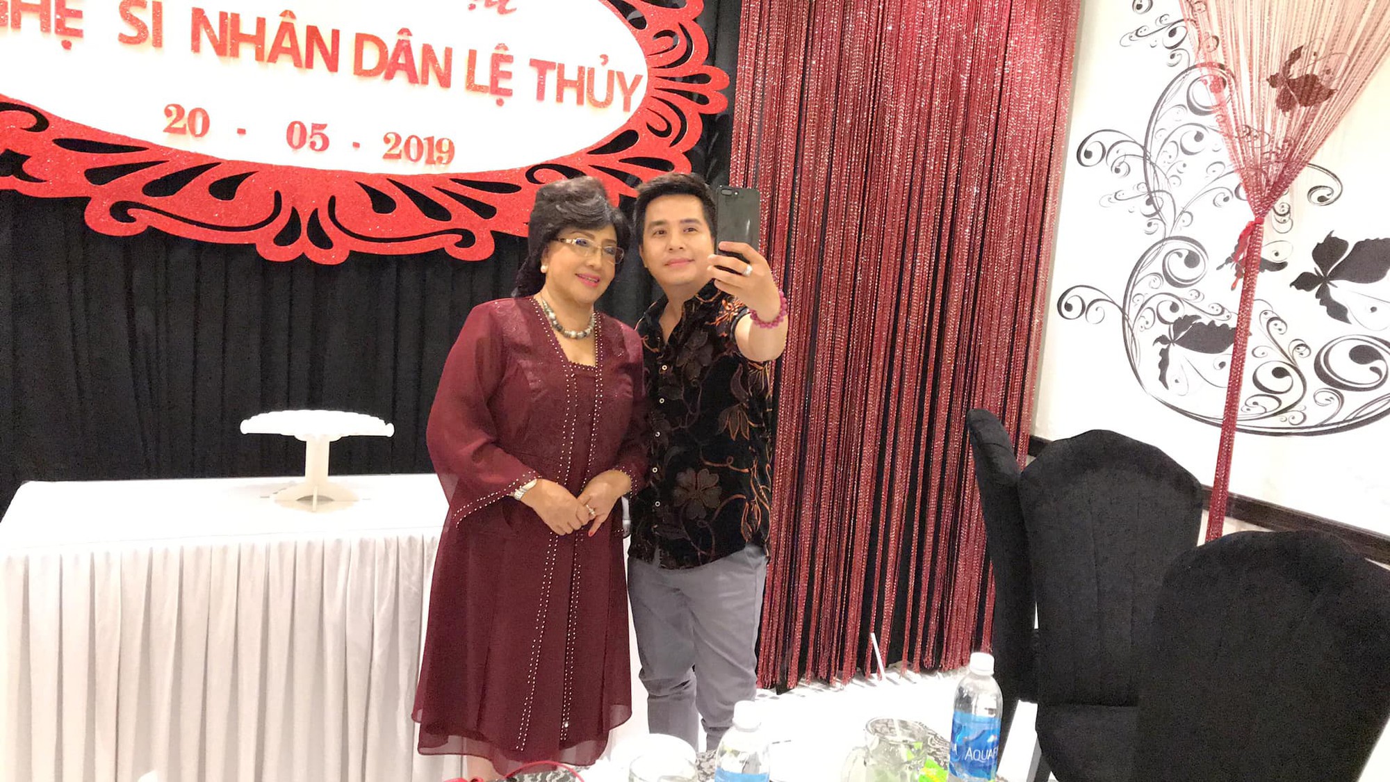 Dàn sao Việt tưng bừng mừng sinh nhật NSND Lệ Thủy - Ảnh 1.