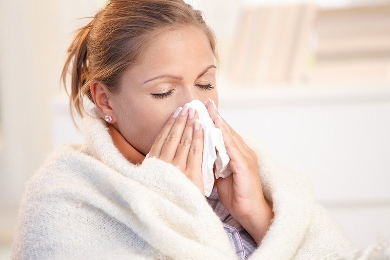 Hà Nội nắng nóng đỉnh điểm, 5 thói quen dùng điều hòa ngày nắng nóng dễ gây đột tử - Ảnh 1.