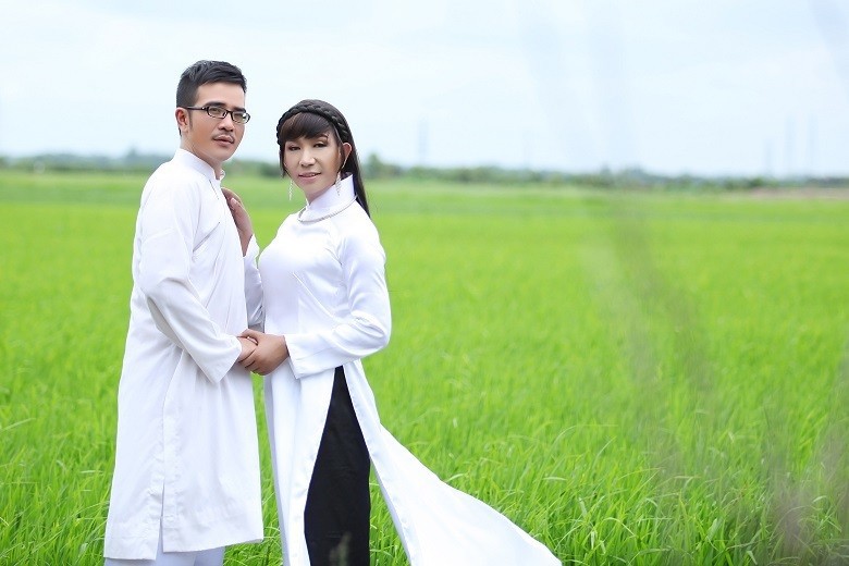 Người tình của Long Nhật qua đời vì ung thư trực tràng ở tuổi 44 - Ảnh 2. Người tình của Long Nhật qua đời vì ung thư trực tràng ở tuổi 44 - Ảnh 2.