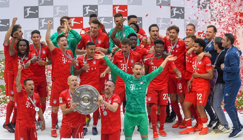Chùm ảnh Bayern Munich đăng quang Bundesliga ngày chia tay “Robbery“ - Ảnh 5.