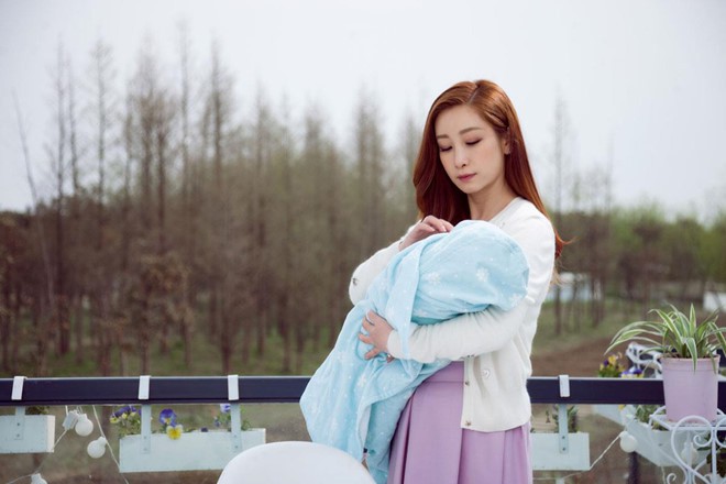 Sao Hoa ngữ khổ sở vì bệnh tật và trầm cảm sau khi sinh con - Ảnh 7. Sao Hoa ngữ khổ sở vì bệnh tật và trầm cảm sau khi sinh con - Ảnh 7.