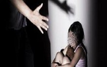 Khởi tố, bắt giam phụ huynh dâm ô 6 học sinh lớp 1