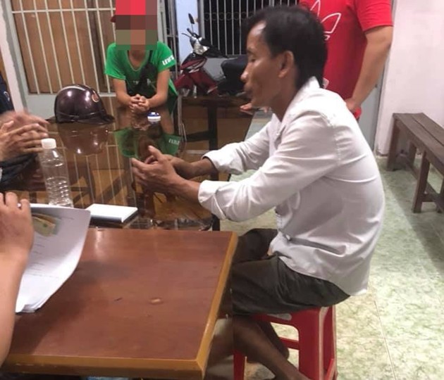 Vụ bị chặt chém bị đánh dã man: Đã làm rõ nhóm người lạ hành hung khách - Ảnh 2. Vụ bị chặt chém bị đánh dã man: Đã làm rõ nhóm người lạ hành hung khách - Ảnh 2.