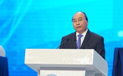 Thủ tướng dành 10 chữ cho doanh nghiệp tư nhân, muốn doanh nghiệp ‘nói đúng sự thật’, ‘lên án cách làm ăn chụp giựt’