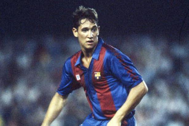 Huyền thoại MU ăn mừng khi Messi đá phạt vào lưới Liverpool - Ảnh 2. Huyền thoại MU ăn mừng khi Messi đá phạt vào lưới Liverpool - Ảnh 2.
