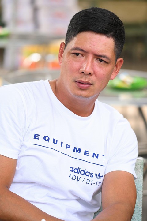 NSƯT Thành Lộc, Minh Hằng và đồng nghiệp nghẹn ngào viếng NS Lê Bình - Ảnh 7. NSƯT Thành Lộc, Minh Hằng và đồng nghiệp nghẹn ngào viếng NS Lê Bình - Ảnh 7.